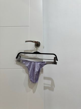 Tanga Victoria Secret Morado