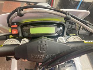 Soporte velocímetro Husqvarna