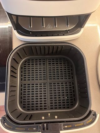 Freidora de aire Cosori casi sin uso