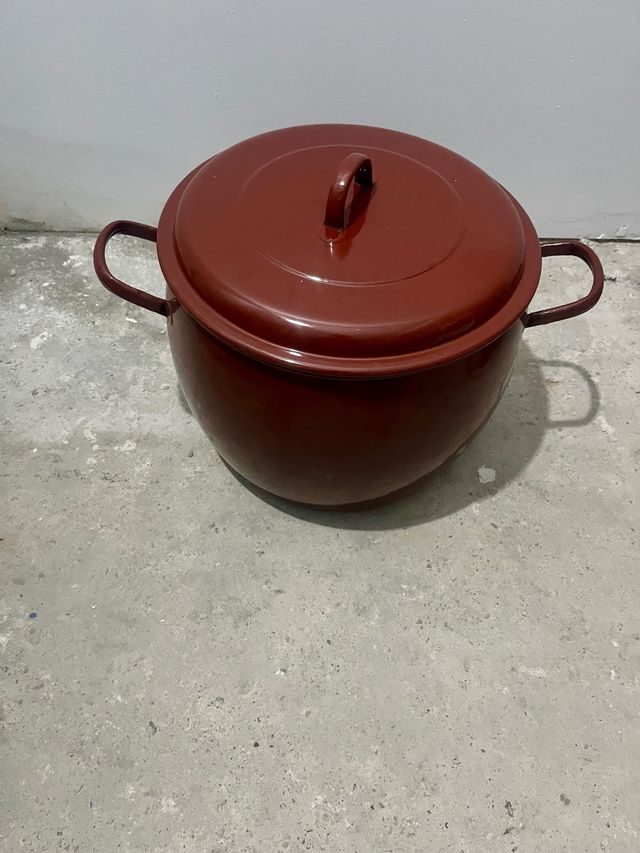 Cazuela de metal marrón 27 x 35