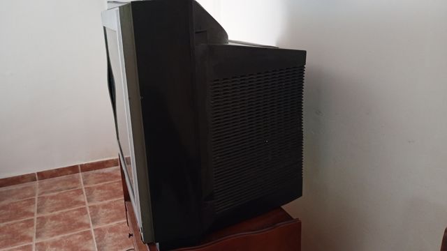 TV Sony Trinitron Gris