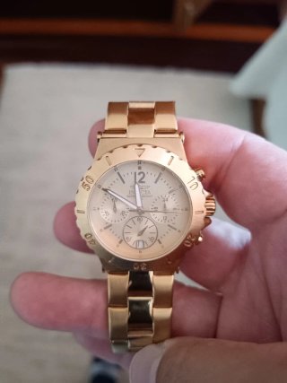 Reloj Invicta Dorado Cronógrafo Unisex