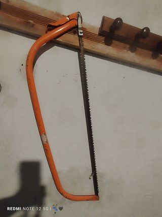 Sierra de arco naranja