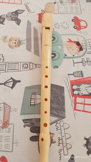 Flauta Hohner color crema