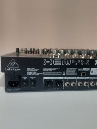 Xenyx X1832 USB Behringer mesa de Mezclas