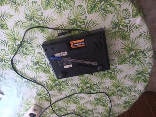 Radio Despertador Thomson Negra