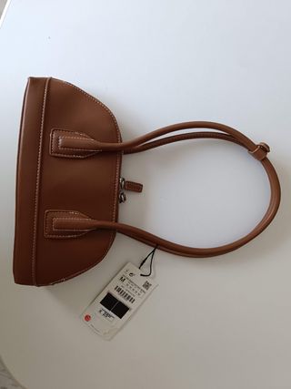 Bolso pequeño marrón zara