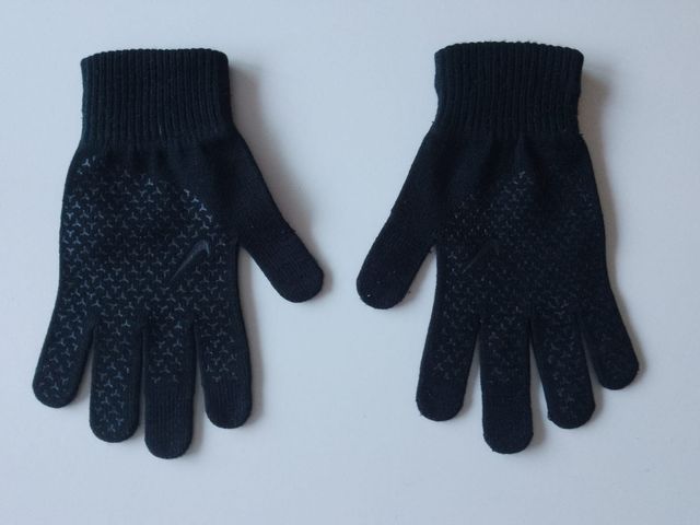 Guantes Nike Negros