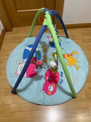 Parco giochi per bambini con palestra