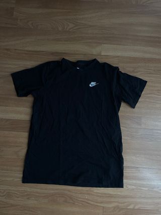 Camiseta Nike Talla XL de Niño Negra Logo Bordado