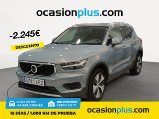 Volvo XC40 T2 Momentum Pro Auto 95 kW (129 CV)
