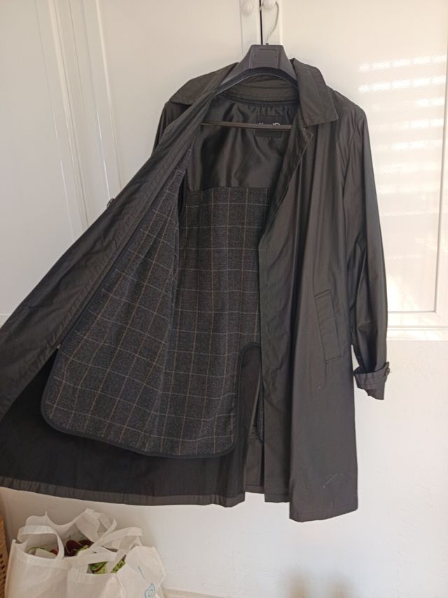 Gabardina hombre negra