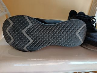 Zapatillas Nike Revolution Negras