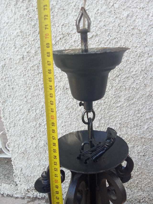 Lámpara de acero forjado estilo rústico