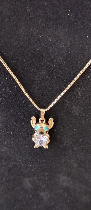 Cadena con dije de Stitch oro laminado 14k 