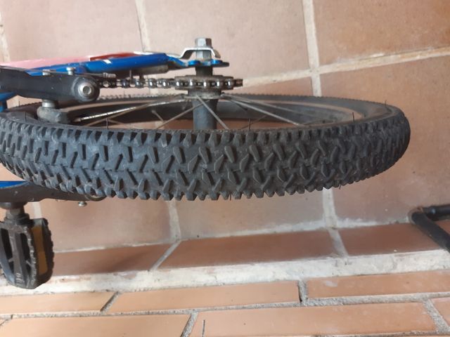 Bicicleta niño/a  16 pulgadas con pata de cabra.50