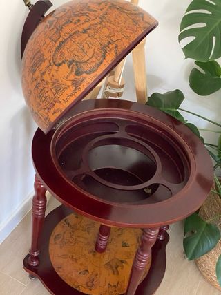 Mueble bar bola del mundo