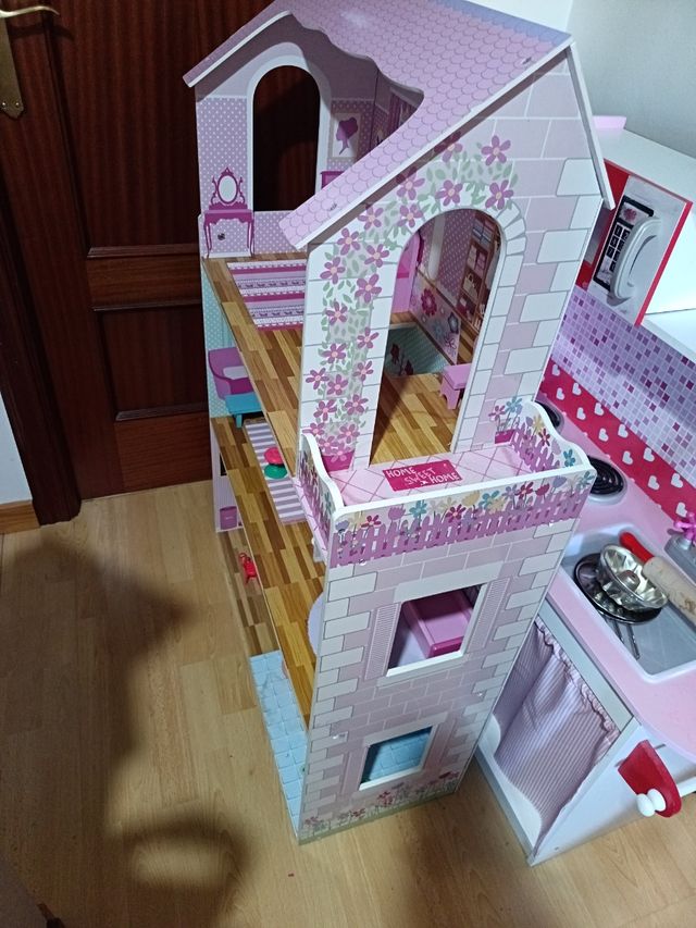 Casa de muñecas grande