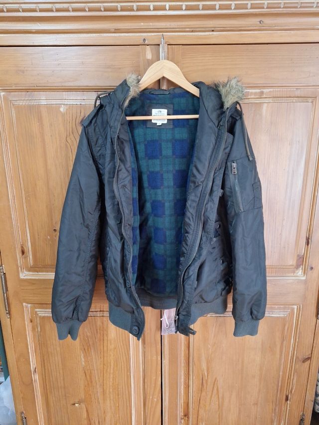 Abrigo LTB Negro con Forro a Cuadros