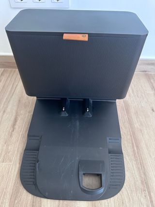 Base Carga y Autovaciado Roomba J7+