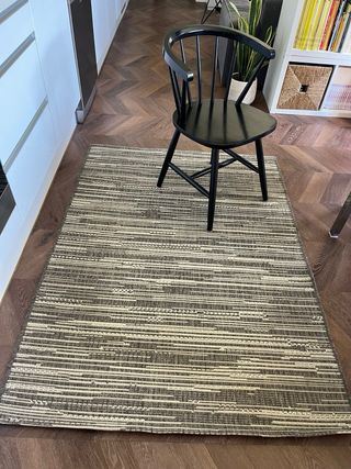 Alfombra interior beige y gris
