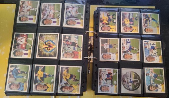 Lote 130 cromos sin repetir Este Liga 2003-2004