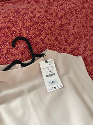 Mono largo beige con cinturón