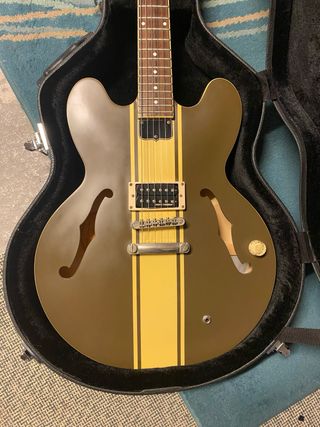Epiphone ES333 Tom DeLonge Signature Guitar ES335