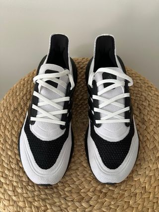 Adidas Ultraboost 21 Talla 43.
