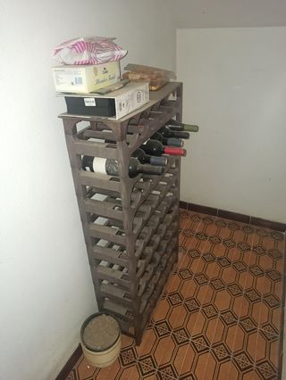 Estantería Botellas Plástico Marrón