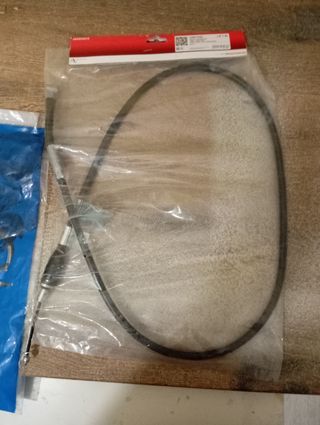 Cable de freno de mano Nissan Terrano II TD2.7