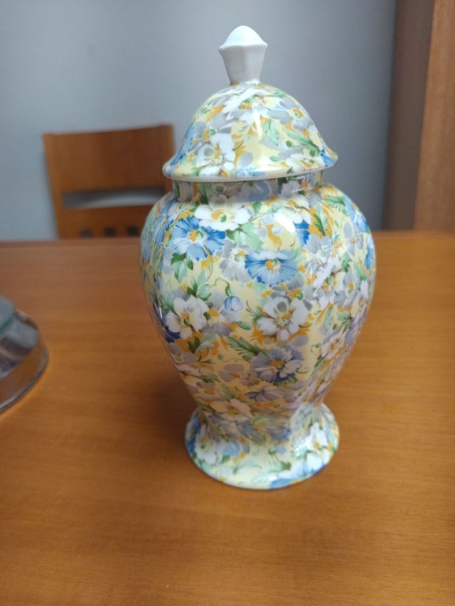 Jarrón de porcelana Queens