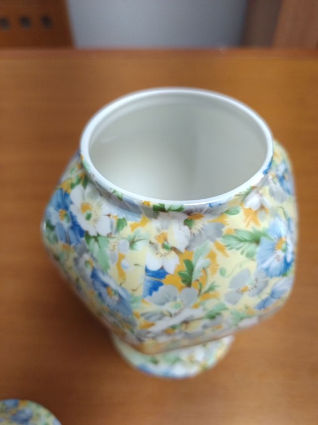 Jarrón de porcelana Queens