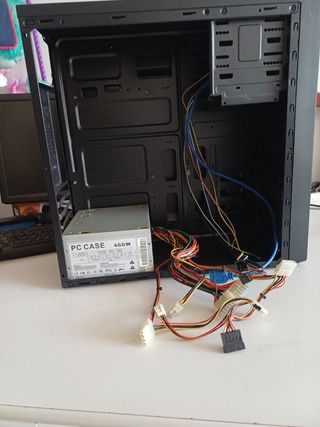 Caja PC NOX Gaming Negra + fuente de alimentación 