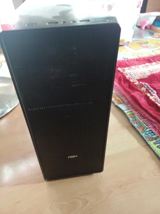 Caja PC NOX Gaming Negra + fuente de alimentación