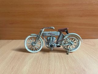 Maqueta Harley Davidson 1911