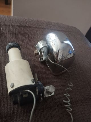 Dinamo y foco de bici vintage