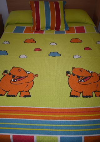 Colcha Infantil Reversible + Almohada