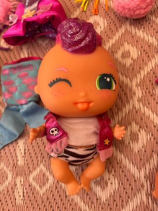 The Bellies Resort Spa con 4 muñecas y ropa