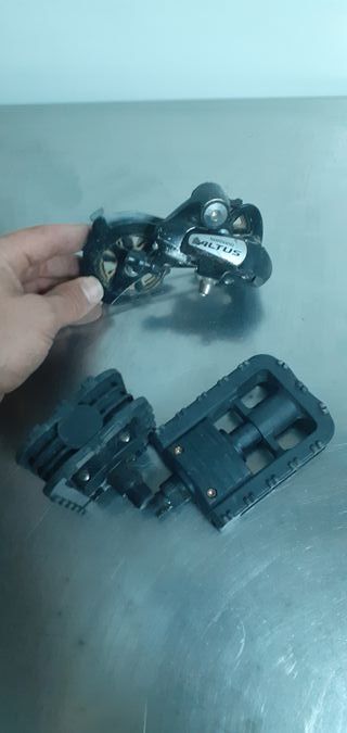 Sillín, Pedales y Cadena Bicicleta Shimano