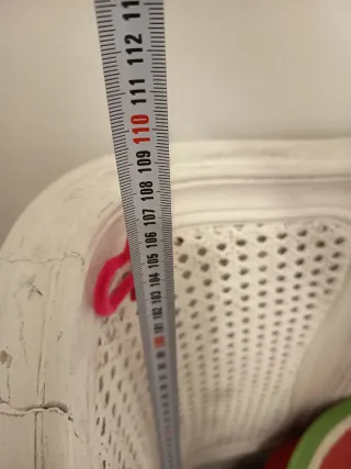 Cama antigua de madera y ratán