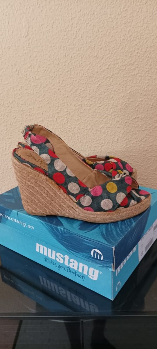 Cuñas Mustang Mujer Talla 39 Multicolor
