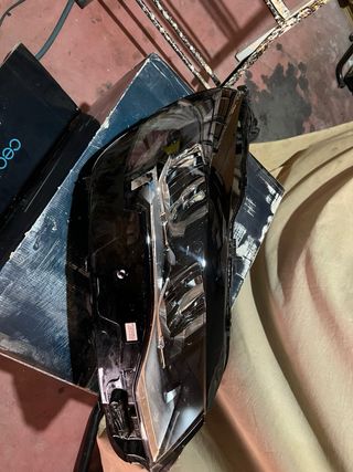 Faro Peugeot 3008 II Destro