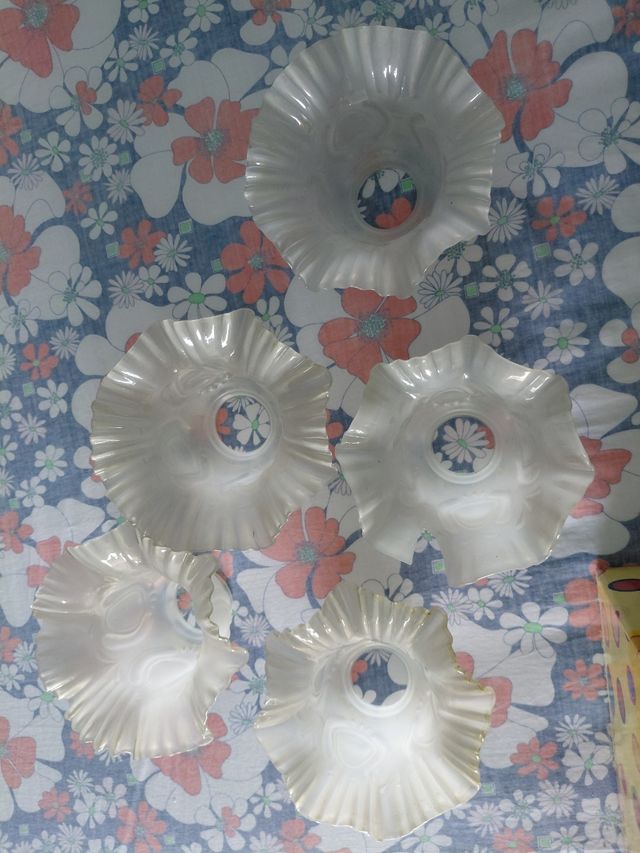 Lampada vintage in vetro e metallo