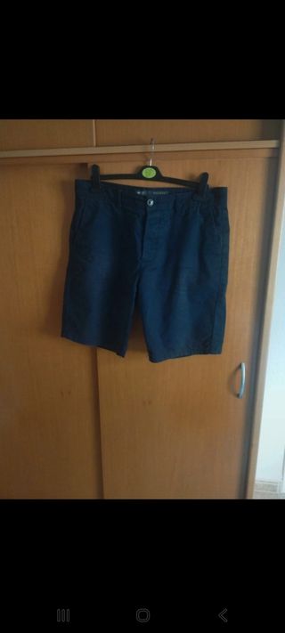 Pantalón corto