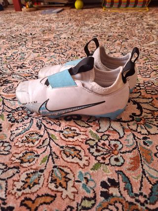 Botas de fútbol Nike Talla 33