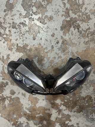 Faro delantero Yamaha R6 2005