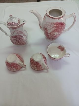 Louça Inglesa Porcelana Vermelha e Branca