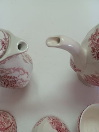 Louça Inglesa Porcelana Vermelha e Branca