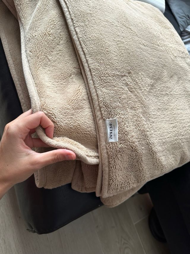 Manta polar Zara Home Beige